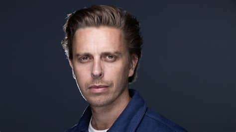 Victor Castanet Victor Castanet